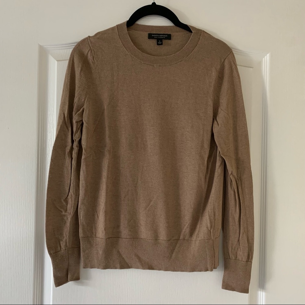 [Sold] Banana Republic Camel Sweater - Size S